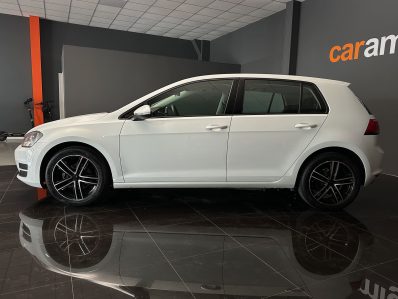 Volkswagen Golf VII